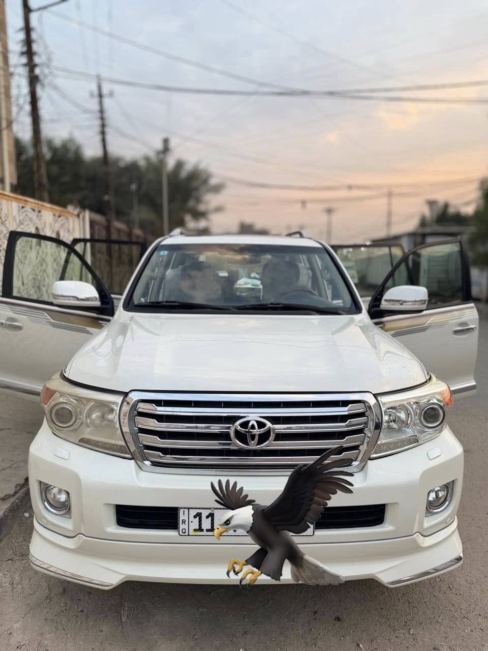 لاندكروز GXR موديل 2014 مكفولة استخدام شخصي رقم بغداد باسمي تحويل مباشر للتواصل واتساب فقط ***********
