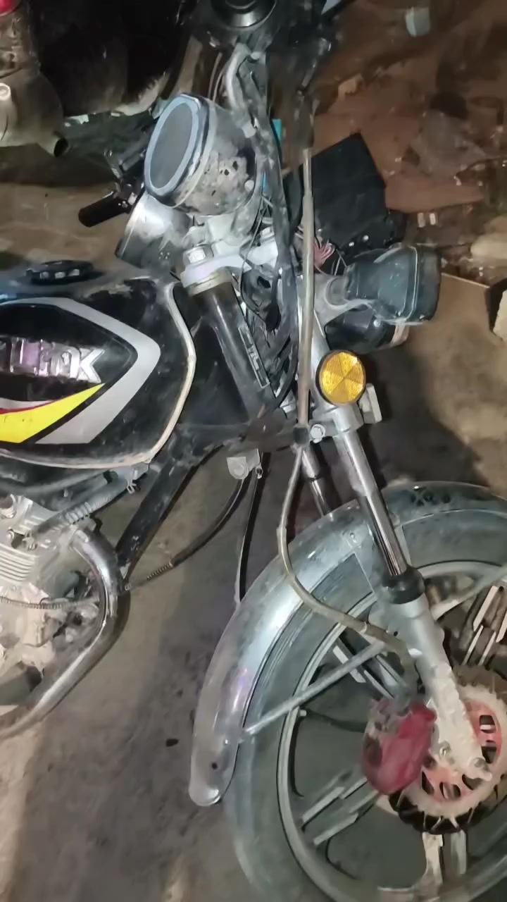 دراجه سونك البيع
دراجه خير من الله 

موديل 23

الرقم ***********

أول نكرة سلف والمحرك بارد
ديالى منصورية الجبل
السعر خاص
