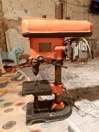 للبيع دريل ثابت انكليزي قديم السعر٢٥٠ للتواصل 07891817240