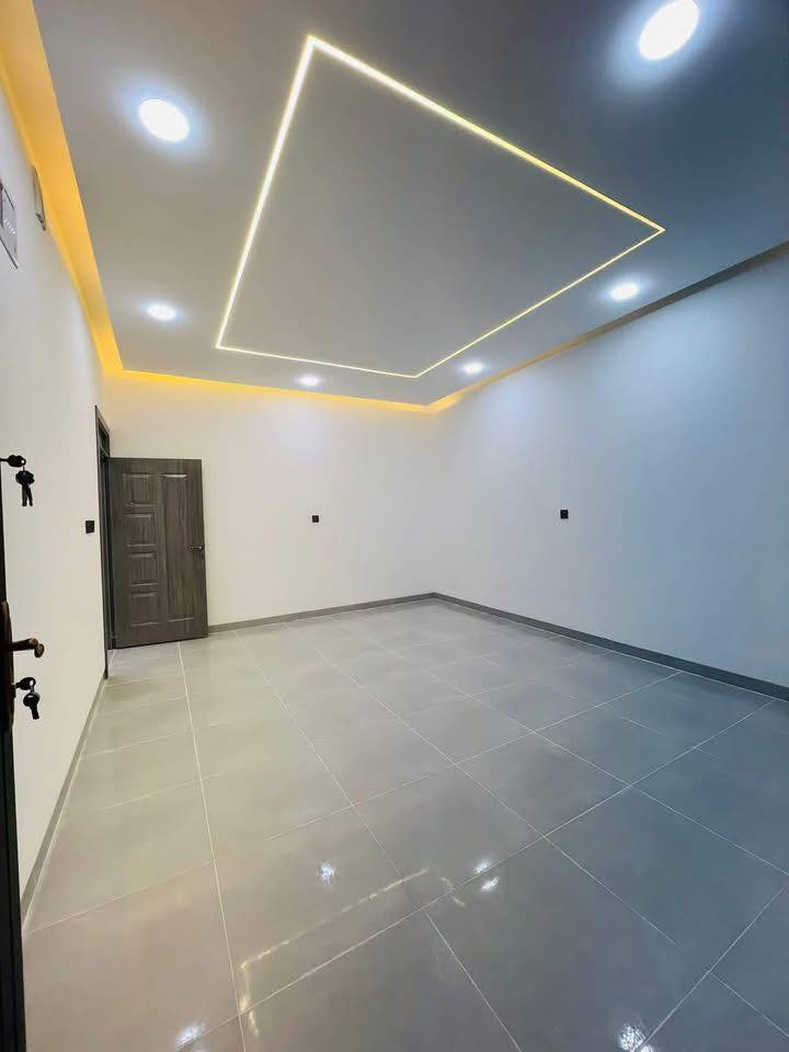 للبيع
#عقارات_مملكة_الخير 
دار  للبيع على شارع 12 متر  
 في حي الفلاح الثانية خلف المرور   
المساحة 100 متر     
 سند  طابو سكني ملك صرف  
 
لطلب السعر اضف تم 
*********** 
***********‏‪
او مراجعة مكتب مملكة الخير للعقار الكائن في سايدين  البحرين قرب قاعة الفخامة للاعراس
