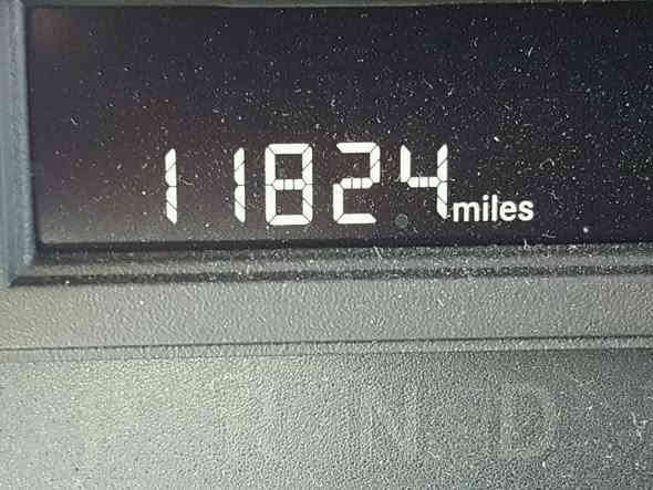 السلام عليكم  ورحمه الله وبركاته
اخوان دوج كرفان 2017
سياره جديده خير من الله محرك كير تبريد تدفئه تخم تاير جديد باتري جديد حداديه السياره جديده خير من الله 
كشن منفصل بلع وموصفات الدوج معروفه 
مكان السياره بغداد الزعفرانيه 
صور الحادث مرفقه بالمنشور 
فقط الحادث المرفق بالصور لا غير والباقي كفاله 
للاستفسار الاتصال ***********
وبخدمه الجميع تحياتي
