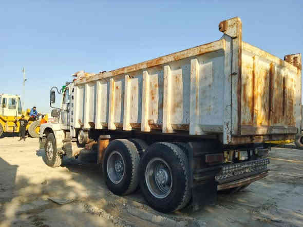 السلام عليكم
فالفو للبيع  مكينه 122 كير 3/3مجموعه النكي

تخم تأير قمار جديده دوشمه جديده    موديل 90

تخم كهرباء
سياره جهازه للشغل
للاستفسار ***********
