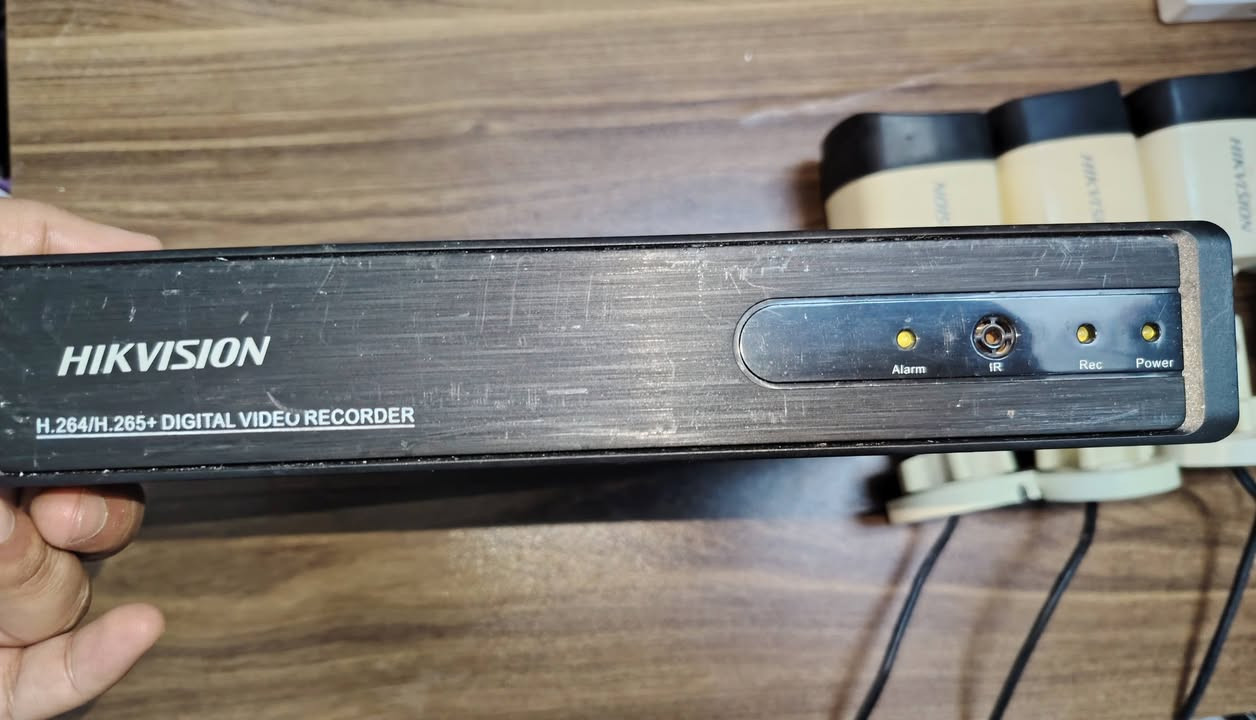 السلام عليكم
اخوان عندي منضومة هكفجن 3 كامرات 2 ميكا مع الDVR وكامرة دهوى وكالة اصلية بدلت منضومه جديده وبقن ذني ماحتاجهن شغالات وشرط الفحص 
ملاحظة : بدون وايرات ومحولة لان ضايعه والله 
اخوان ما اشرط سعر الي يفيدنه بخدمته 
مكاني الشعب وعندي توصيل


**إذا كنت صاحب هذا الإعلان وتريد حذفه لأي سبب، رجاءا أرسل رسالة إلى الدعم الفني**