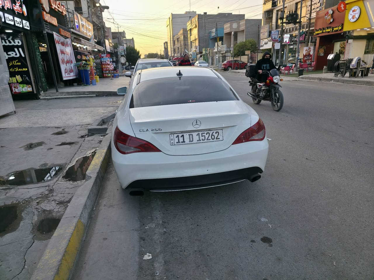 مرسيدس CLA 2015 250 
سنوية جديدة ورقم جديد 
ماشية ١٨٠ الف
كير ومحرك بحاله جيده جدا 
الضرر دعامية أمامية وبارد بالباب الخلفي 
فول مواصفات  

سماعات هارمن كاردن 
داخل جلد ابيض
مقاعد أمامية تحكم كهرباء
السعر ١٢٥
رقم صاحب السيارة 
***********
