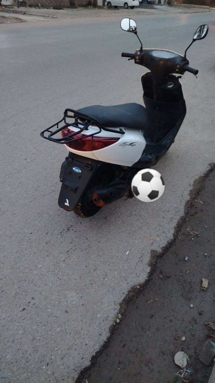 سلام عليكم درجه بريز  كابريتر لسرعه 140 درجه مكينه فول   نعومه  مكفوله من تبخير وتنقيص درجه  كلملة وراقهة كاملة ومنفيسهة  كهربائيات كله شغاله   سلف وهندر الايت عالي ناصي شغال هورن كوله شغال بريك مامي خلفي بل مكان درجه ماناقصها شي درجه  الشراي جيب فيتر وفحص مكاني بغداد 
السعر650
***********/ ما متواجد فيس
