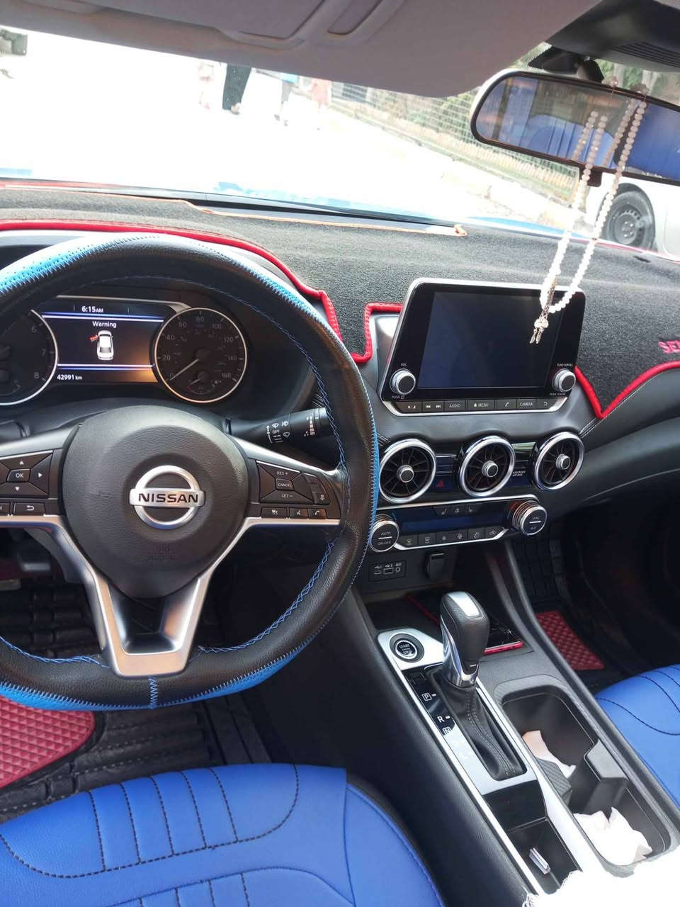 سلام عليك حبايب  
سنترا موديل 22سياره احلى من صور بهواي حادثها ربع بنيد وهاي الطخه مال قبق جنطه ونطخ باب السايق وبدلته بلباب بلادي ماشيه شي قليل عارضها 145وبيها مجال وماقصر ويه أي واحد يتصل ويريدها رقمها اربيل السياره مكاني الإعلام وهذا رقم تلفوني *********** متواجد علفيس
