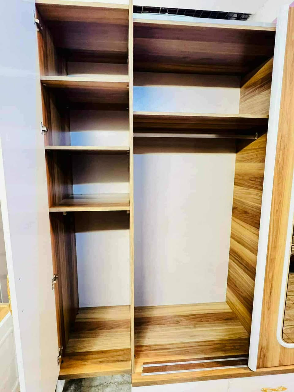 غرفة نوم تركي مستعمل
تتكون من👈 8 👈قطع 
نضافة👈 90%💯👌
السعر 👈750👈ألف فقط 
مع نقل وشد داخل بغداد مجاني


**إذا كنت صاحب هذا الإعلان وتريد حذفه لأي سبب، رجاءا أرسل رسالة إلى الدعم الفني**