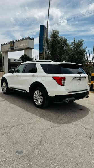 السلام عليكم الوحش الامريكي 
📌Ford Explorer 2023 Limited📌

⚙️حجم المحرك 4 سلندر توربو(2.3L)

♂️عداد المسافة 7000 mile

🔷عدد المقاعد (7) راكب 
تقرير مياه شغاله بامريكا 
♦️المواصفات :

بصمة تشغيل
بصمة ابواب
تشغيل عن بعد (Remote Start)
فتحة سقف بانوراما
صندوق شفط كهربائي 
كشنات جلد
كشنات تدفئة+تبريد 
كشن خلفي منفصل
مرايات جانبي كهربائي شفط 
استيرن تدفئة
سستم سماعات Bang&Olefsen
رادار أمامي(تحديد مسار)
رادار جانبي (نقاط عمياء)
رادار خلفي(تحذير من الاصطدام)
حساسات خلفية+ كاميرا
كير ماوس
اوتو هولد Auto hold
أوتو ستارت Auto start
أوتو ستوب Auto Stop
هاند بريك بصمة
تبريد مركزي 
شاشة كبيرة لمس 
Apple Car Play
Android Auto
تحكم وضعيات القيادة (Drive Modes)
مانع انزلاق+ABS
تحكمات استيرن
 الاتصال 
***********
مرقم بغداد
