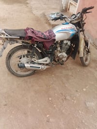 دايوند ١٥ اوراق ابيع بسعر الكلك ٣٥٠ وبيهة مجال ٠٧٧٨١٦٨١٩٤٣