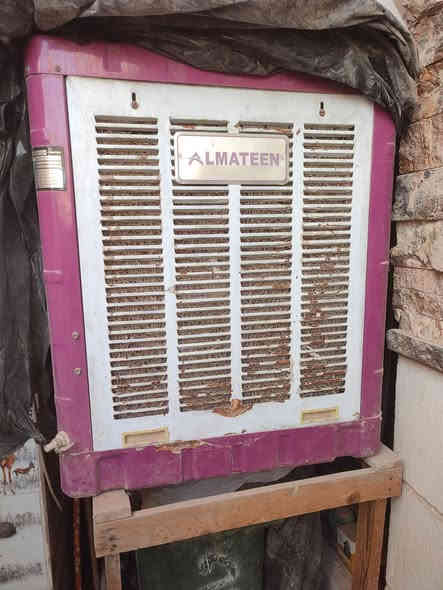 للبيع غراض كربلاء المكان :للاستفسار
*********** الثلاجة ٢٥٠
مبردتين السعر الواحدة ١٠٠
جرباية أطفال جديدة السعر ١٠٠
كركوت اطفال ٥٠
برميل نفط ١٥
ميز مكتبي ١٠
صندوق مكيف ٢٠
كونفيرة جبيرة اخت الجديدة ب٨٥
مكتبه صغيرة مثلثة ركن ب١٥
بلاويدا بلوكة خشب ٢*١
ماطور ماء ٣٠
خلاطين مي كهرمانه سعر الواحد ١٥
