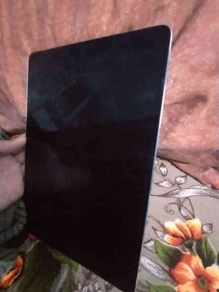 سلام عليكم 
للبيع (380.وبي مجال) ايباد10
ذاكره ٦٤
شحن مالته مناسب 
نظافة 100% ممستخدم هواي 
عنواني/بغداد الحسينية 
للبيع فقط 
رقمي واتساب ***********
