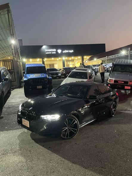 BMW   330E
2023
PLUG  IN  HYBRID 
292$
***********
*********** مرغصور
