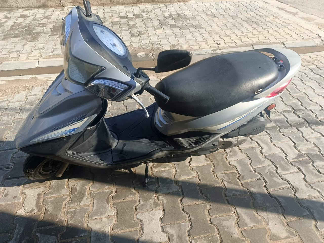 سلام عليكم شباب دراجه فريز للبيع الدراجه اوراق اصولي السعر خاص ***********
