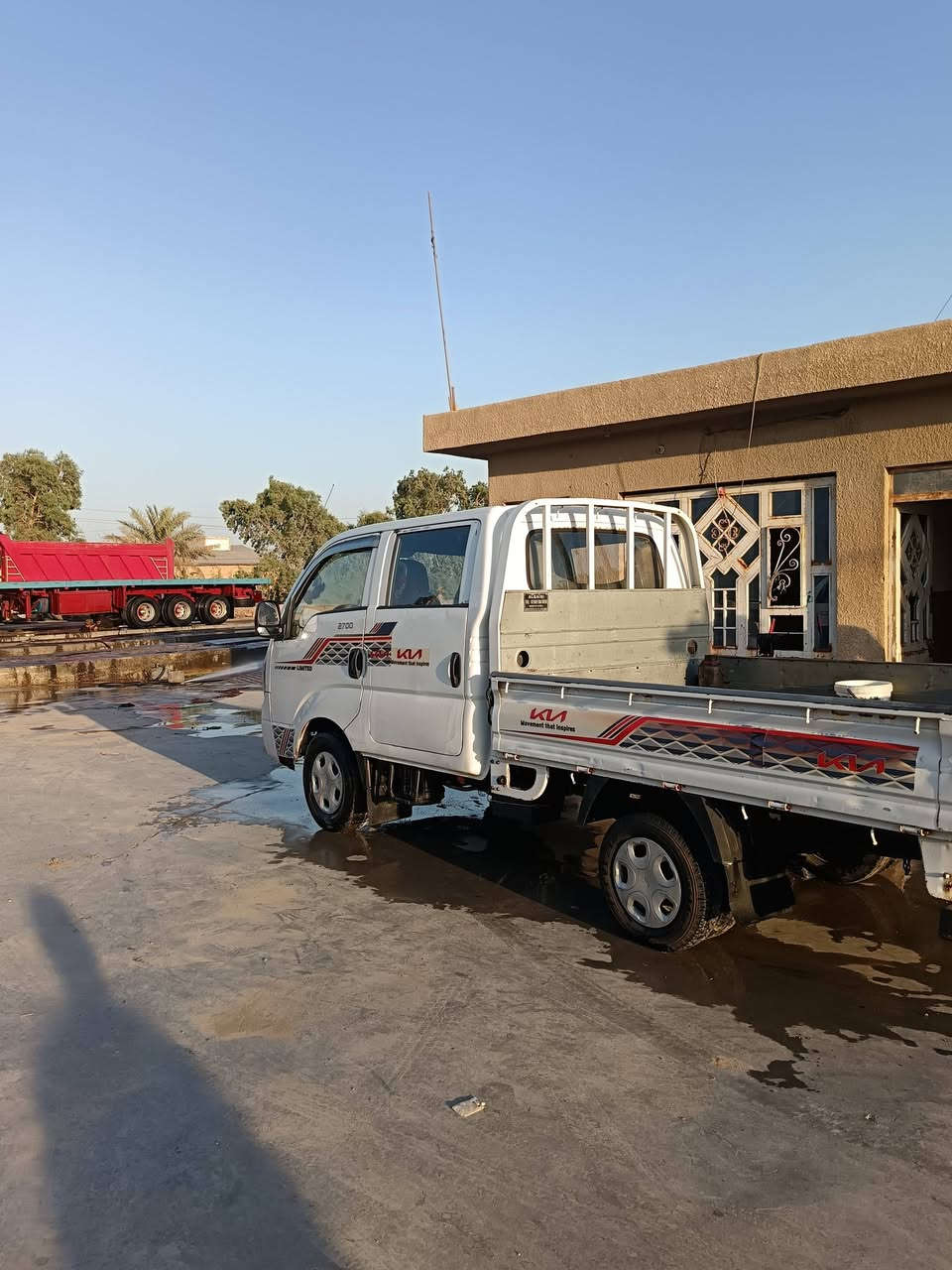 سلام عليكم كيه موديل ٢٠١٣ للبيع بسمي سنويه ٢٠٢٨ رقم واسط تحويل ثاني يوم السعر 110 وبيها مجال للستفسار ***********

