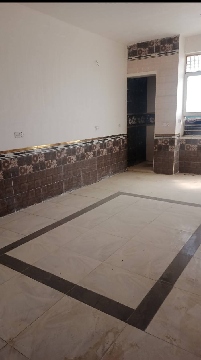 السلام عليكم ورحمة الله وبركاته مره خصت الدمن الكروب 
بيت ٢٠٠ متر  يحتوي على طابقين الطابق الرضي يحتوي على
 استقبال و مطبخ وغرف نوم عدد ٢  وصحيات عدد ٢ توليت وحمام منعزل اما اطبق الثاني يحتوي على ٤ غرف نوم  وصحيات عدد ١   / ٢ غرف  جاهزات/  و ٢ قيد العمل 
حالين ادار  لبيع 
العنوان //المعوقي الكماليه ارض  المرحوم ابو رشاد  الزراعي ولستفسار اكثر يرجا التصال على 
الهاتف  *********** متوفر واتساب
