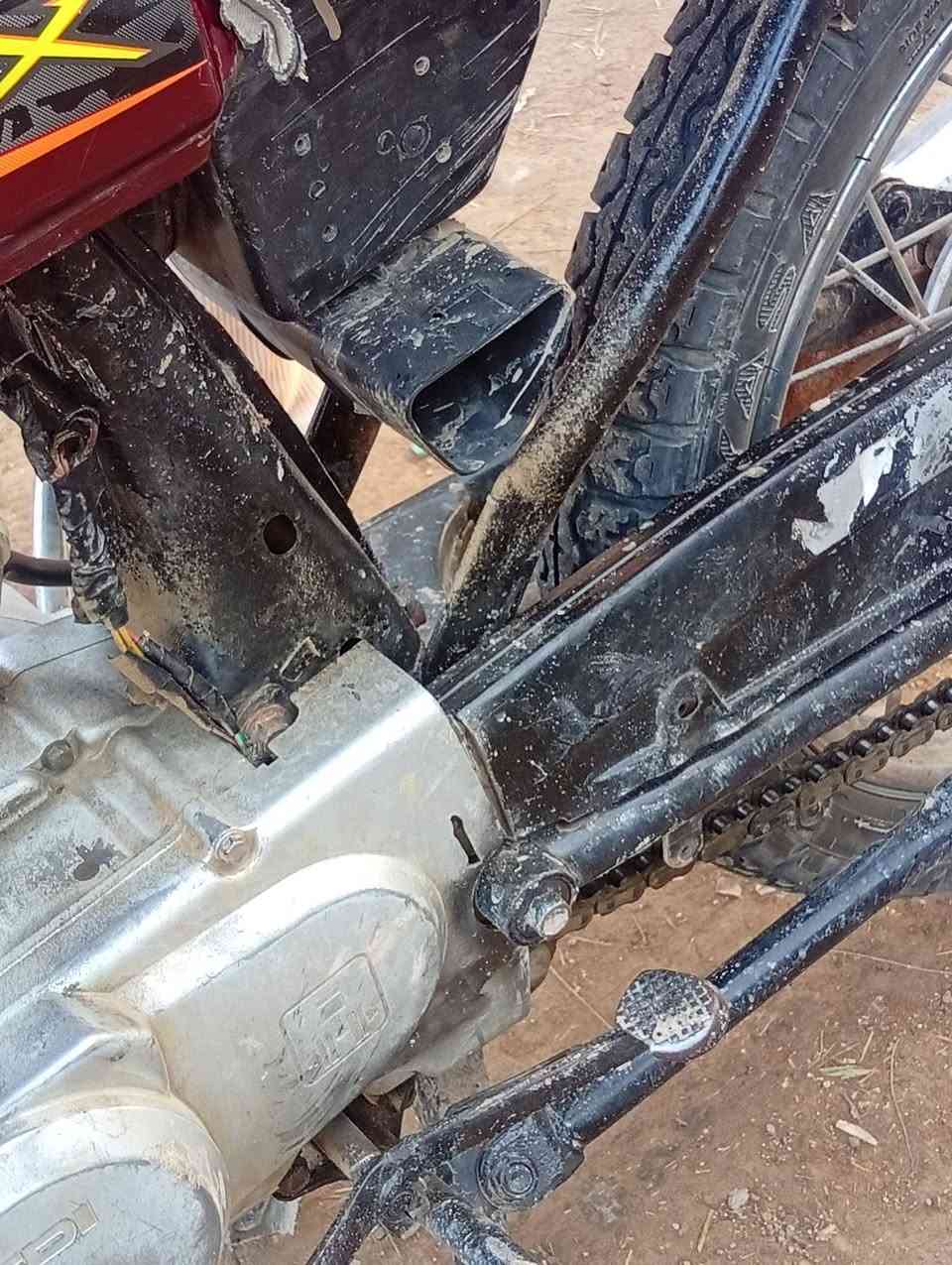 السلام عليكم دراجه للبيع ايراني ناعمه مفتوحه مره واحده اللي يريد يراسلني ***********
