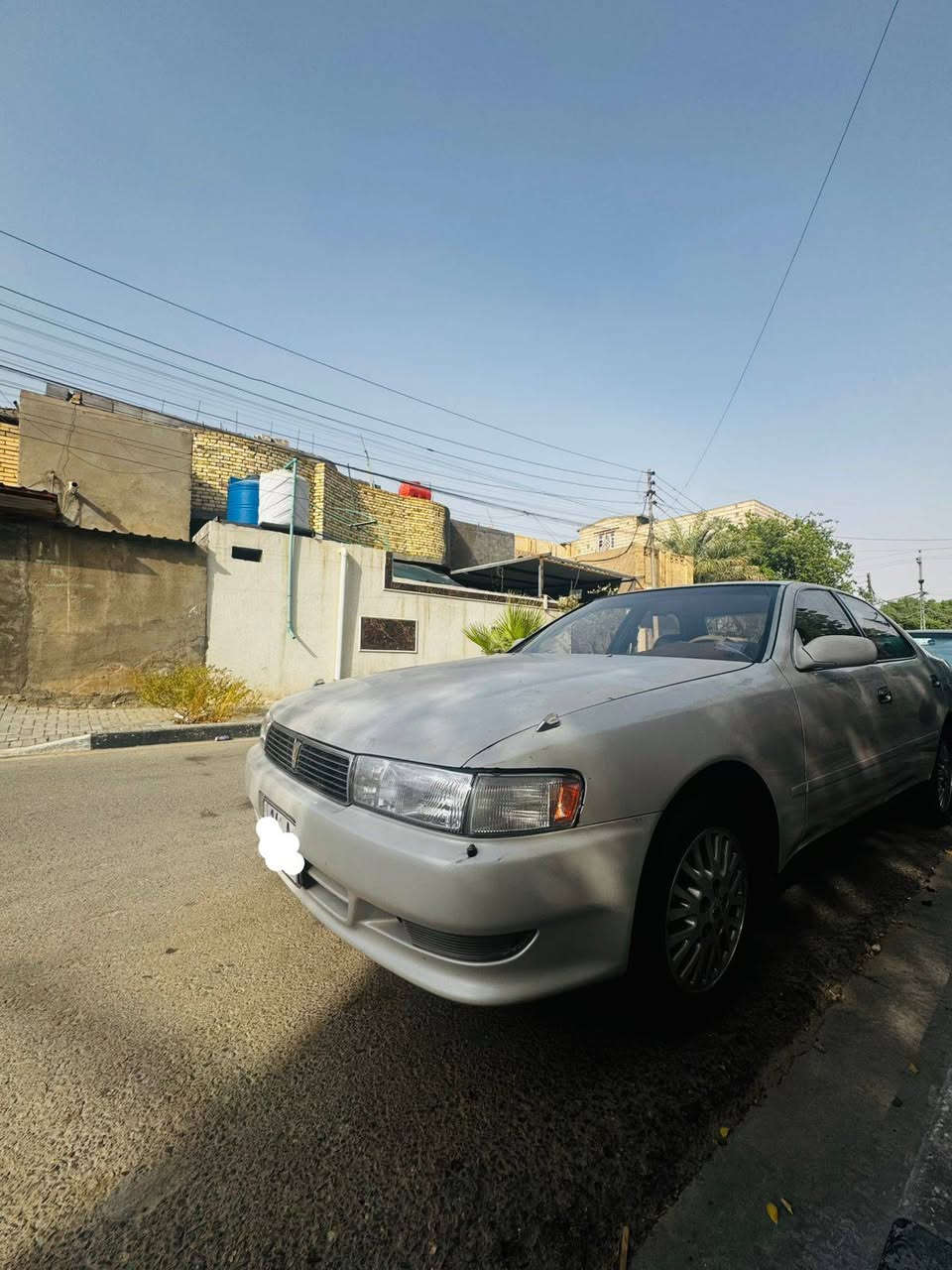 سلام عليكم 
كرستا للبيع مكفوله من الضربه والكص ونقل جثه 
مكينه وحداديه جاهزات وتبريد شغال تخم تاير جديد رقم بصره انكليزي السياره بأسمي شرط التحويل السعر ٦٨ مجالها قليل بس الشراي يخابر 
 مكان السياره البصره ــ القبله 
***********
