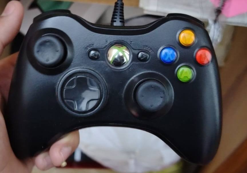 اكس بوكس ٣٦٠ مهكر بي ٣٠ لعبه وينزل بيه العاب نضيف جدآ للبيع للإستفسار الاتصال على الرقم *********** او *********** او وات ساب
