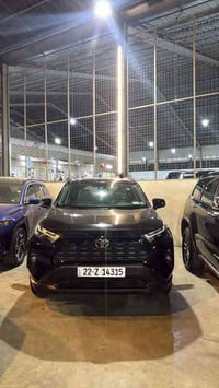 تويوتا رافور  لون اسود  ماصفات XLE  فور ويل  سياره فول فول ماصفات  حاد...