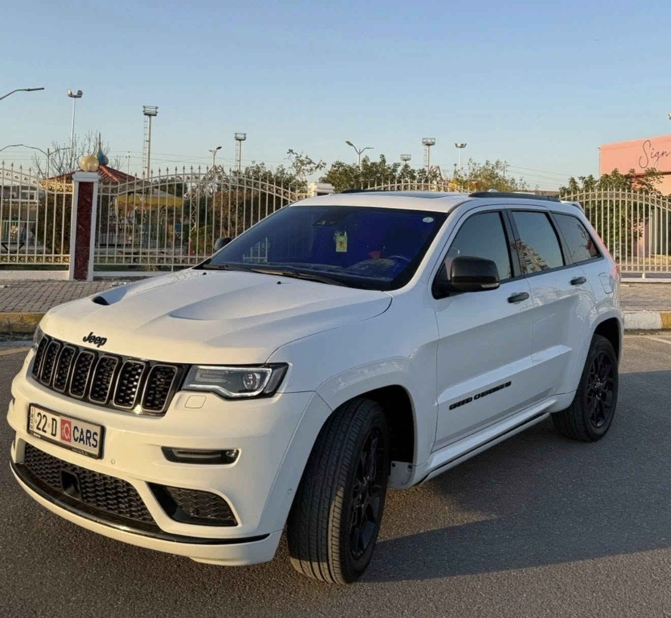 بسم الله الرحمن الرحيم
السلام عليكم 
Jeep s2022خليجي السياره فول مواصفات معروفه مواصفاتها فول 1/1للاخير السياره ونضيفه....
الكاميرا الخلفية
سقف بانورامي
صندوق كهربائي
كاميرا 360
مستشعر وقوف
فتحة السقف
بصمه
حساس المطر
شاشة
التعرف على إشارات المرور
التحكم التلقائي في درجة الحرارة
نظام فرملة الطوارئ
8 وسادة هوائية
مصابيح زينون الأمامية
المصابيح الأمامية ليد
عرض المعلومات على الزجاج الامامي
ندفئة مقود القيادة
إنارة محيطية
أبل كاربلاي
مقاعد تدليك
التشغيل عن بعد
4x4
رادار
شاحن لاسلكي
أوتو بارك
الكانتارا
نظام تعليق هوائي
كشافات ضباب
وضع القيادة
نحذير مغادرة المسار
نظام إلغاء الضوضاء
التحكم الإلكتروني في الثبات
حذير من الاصطدام الأمامي
مرايا جانبية تدفئة
مثبت السرعة التكيفي
خطوات جانبية
صندوق بدون استخدام اليدين
زر التشغيل
الضوء العالي التلقائي
تحكم التكييف التلقائي
خطافات السحب
حساسات ضغط الإطارات
رؤية ليلية
نظام تنبيه السائق
ما

التحكم على المنحدرات
تبريد المقاعد
ندفئة المقاعد

مرايا جانبية كهربائية

مراقبة النقطة العمياء

نظام المفتاح الذكي

نظام بدء التشغيل
مانع انزلاق
مكان السياره الفلوجة للتواصل ***********
سعرها 39,500$وبيها مجال بسيط مكفولة من الصبغ والتبديل سونار مرفق وياها بالصور
