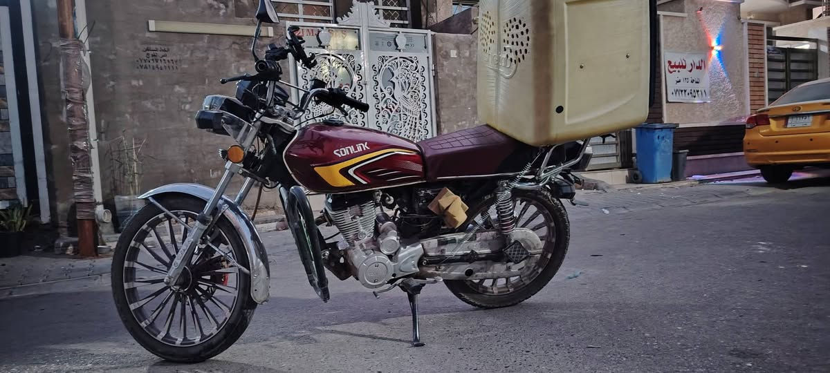 سلام عليكم سولنك مديل 2024 دراجه ليش اجذب عليك مشتغل بيها دلفري حته ما اغشك بيها نواقص بصيطه مثل صفاحيات استان تعليك واير مال سرعه يعني خفايف محرك تجي وشوفه دكه دكه مكاني حيؤر سعرها 500 بيها مجال بس حك الكروة هاذه رقمي موجود واتساب ورصيد بس فيس مامتواجد ***********

