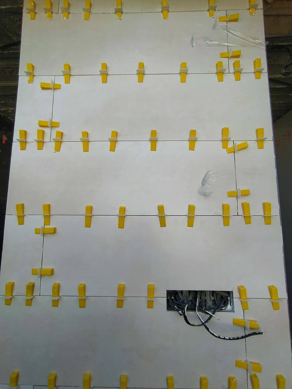 كادر متفرغ
سيراميك بورسلين  مرمر كاشي 
شغل درجه وله شرط ستلام مهندس 
فقط داخل النجف 
رقم بي وتساب ***********
