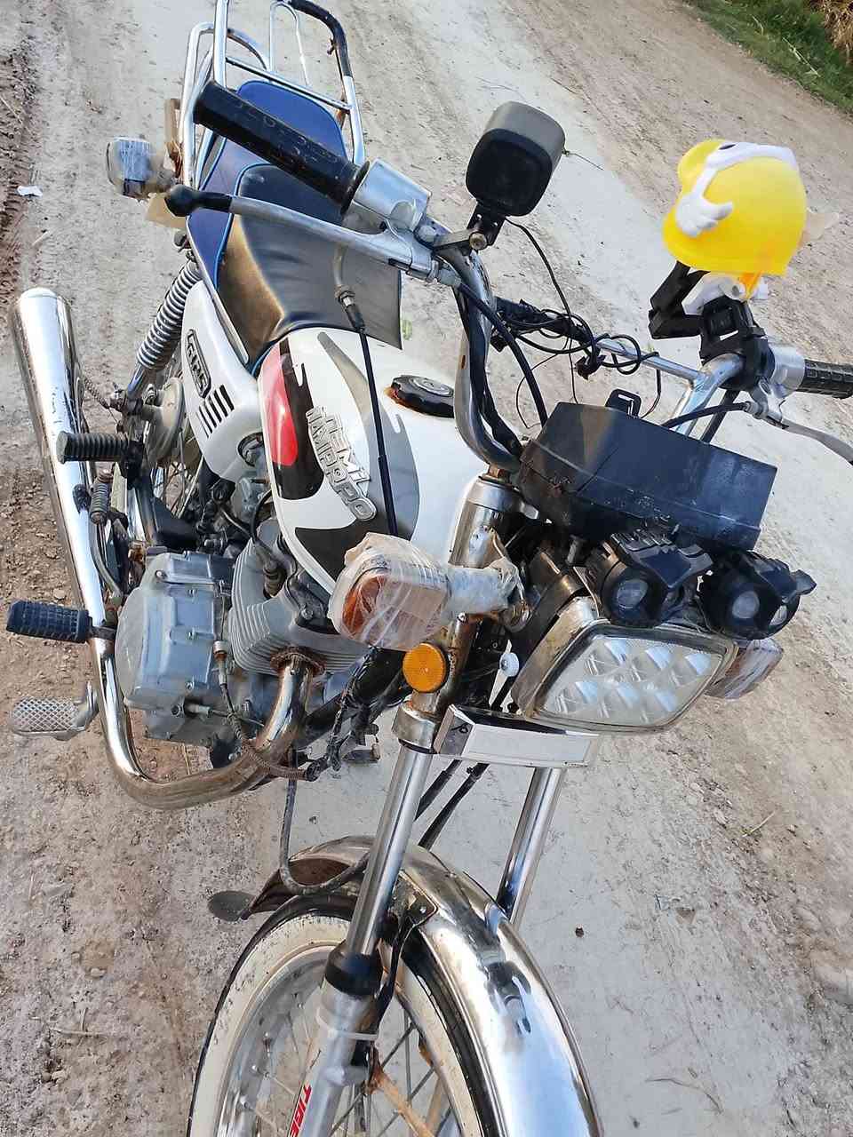 سلام عليكم دراجه للبيع نامه ابرو 2017على بلاد ما ملعوب بيه كلك سعر 400وبيه مجال مكاني ديالى بعقوبة قرب أمام المحسن ***********
