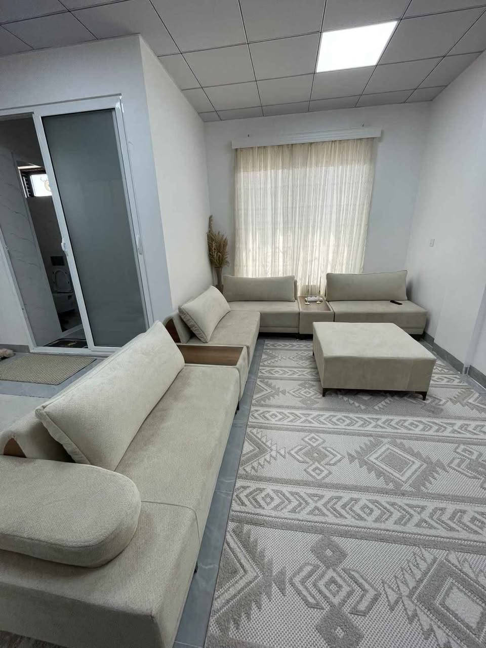 Kanafay L turki 8 nafari zor xawena nwe ya 3 4 manga krawa be ayba Ba 600$ krawa aydam Ba 500 hazar hawler أربيل, العراق


**إذا كنت صاحب هذا الإعلان وتريد حذفه لأي سبب، رجاءا أرسل رسالة إلى الدعم الفني**