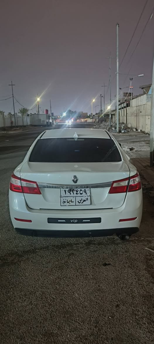 السلام عليكم سياره رينو سافران 2011 اصوليه مراوس او بيع حسب الرغبه اريد سياره عاليه السعر 65 البصره القبله ***********
