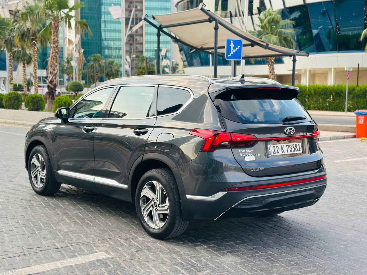 هوندا سنتافي 2022  💙
السياره بدون صبغ بدون تبديل قطع 
ايرباكات سليمه 100/100 

وارد امريكي 
مواصفات فول عدا بانوراما 
ماشيه 94  ميل
مكينه 2.5L
فور ويل
بصمه 
ابواب بصمه
تشغيل عن بعد 
بريك بصمه
ايشاره مري
رادار امامي و خلفي 
كشن كهرب
كشن تدفئة 
تبريد قطعتين 
حمالات سقف 
دوسات بلادي 
رقم الشاصي وصور الحدث موجوده مع الصور 
السعر 179 ورقه 
اربيل - معرض اربيل كارس 
☎️*********** أربيل, العراق
