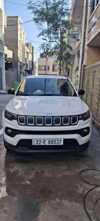 بيع مستعجل جيب كومباس ٢٢ ماشيه ٢٩ و٥٠٠ حادثه دعاميه خلفيه وركن الجنطه ...