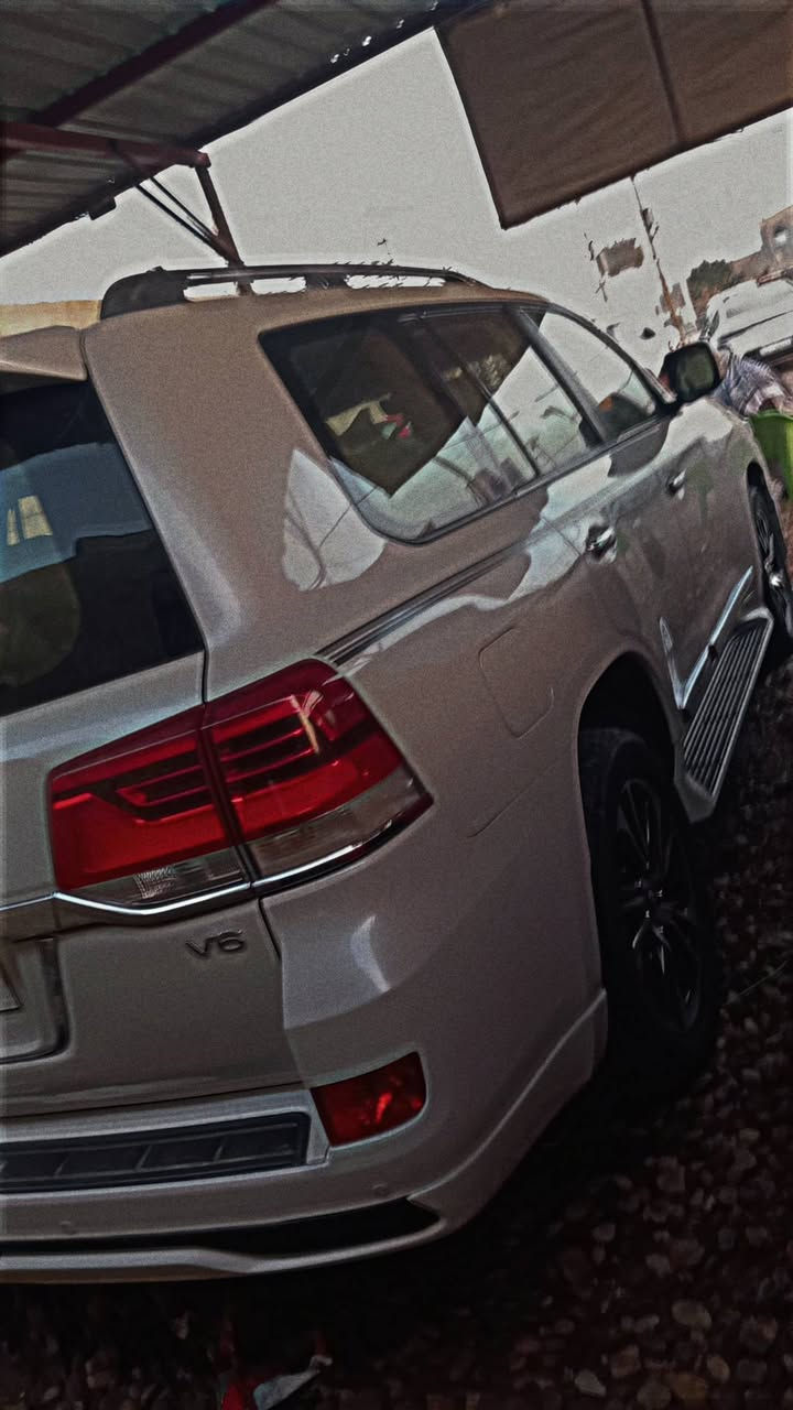 السلام عليكم 
معرض اليقين 
لاندكروز موديل 2017 Gxr. v6
فول مواصفات بريم اصلي 
مكفوله كفاله عامه ماعدا يوجد في الصندوق بارد صغير 
السيارت جديده السعر  495 
للاستفسار معرض اليقين لتجاره السيارات واسط الصويره مدخل المدينه قرب محطه حمزه دعيل 
***********
***********
🌺🌺🌺🌺🌺🌺🌺🌺🌺🌺🌺🌺🌺🌺🌺🌺🌺🌺
