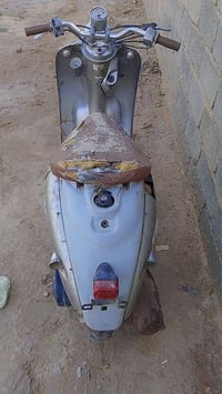 مصريه للبيع قيم وخذ 07849597588