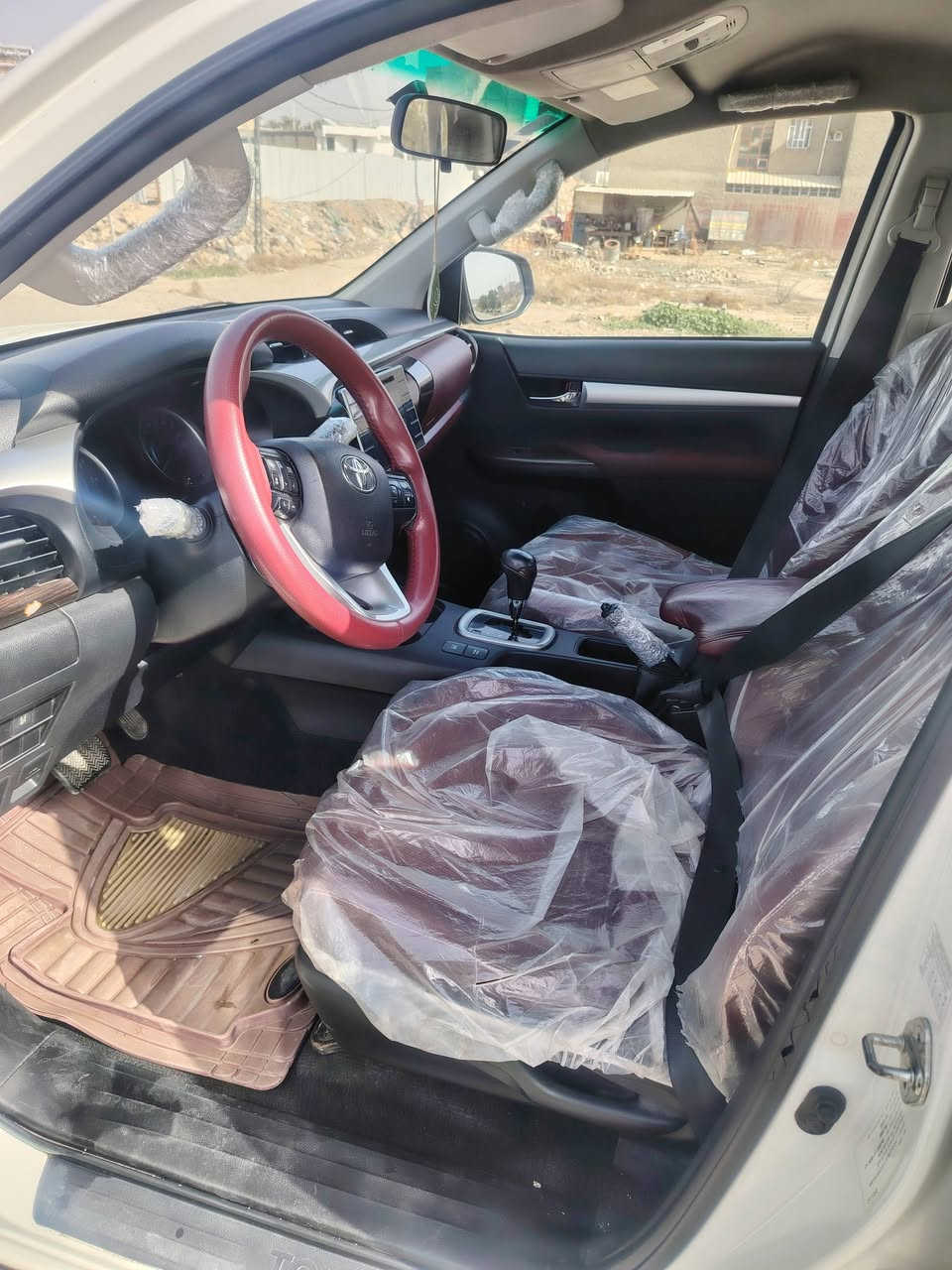 سلام عليكم بيكم فور ويل موديل ٢٠١٨ شركة ساز ماشيه ٩٧ رقم بغداد انكليزي السياره باسمي  السونار موجود مكان السياره بغداد الدوره ***********
