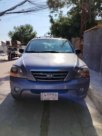 سلام وعليكم @ سياره سورنتو موديل ٧ سياره جديده كلش وخير من الله سياره ...