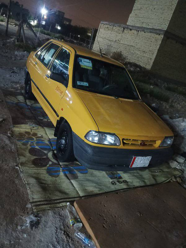 سلام عليكم سايبه مديل ١٥ بيه شاصي وحد يم سائق معمر مكاني بغداد الزعفرانية راعيهه يمي قريب  سعر ٣٢ بيه مجال      +9647838599004
