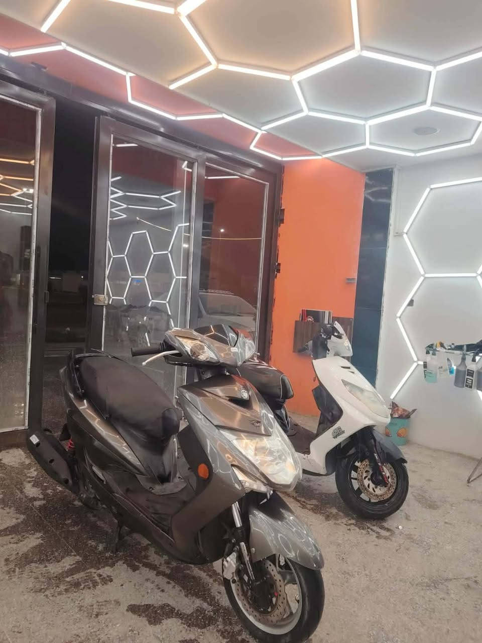 سلام عليكم لد لبيع الدراجه شوفت عينك جيب فيتر وتعال افحص الدراجه مصبوغه لون فيلي نكره بكل وقت السعر مليون 150 وبيه مجال 
او مراوس بعدله ناشفه بدون نطايح فدوه


**إذا كنت صاحب هذا الإعلان وتريد حذفه لأي سبب، رجاءا أرسل رسالة إلى الدعم الفني**