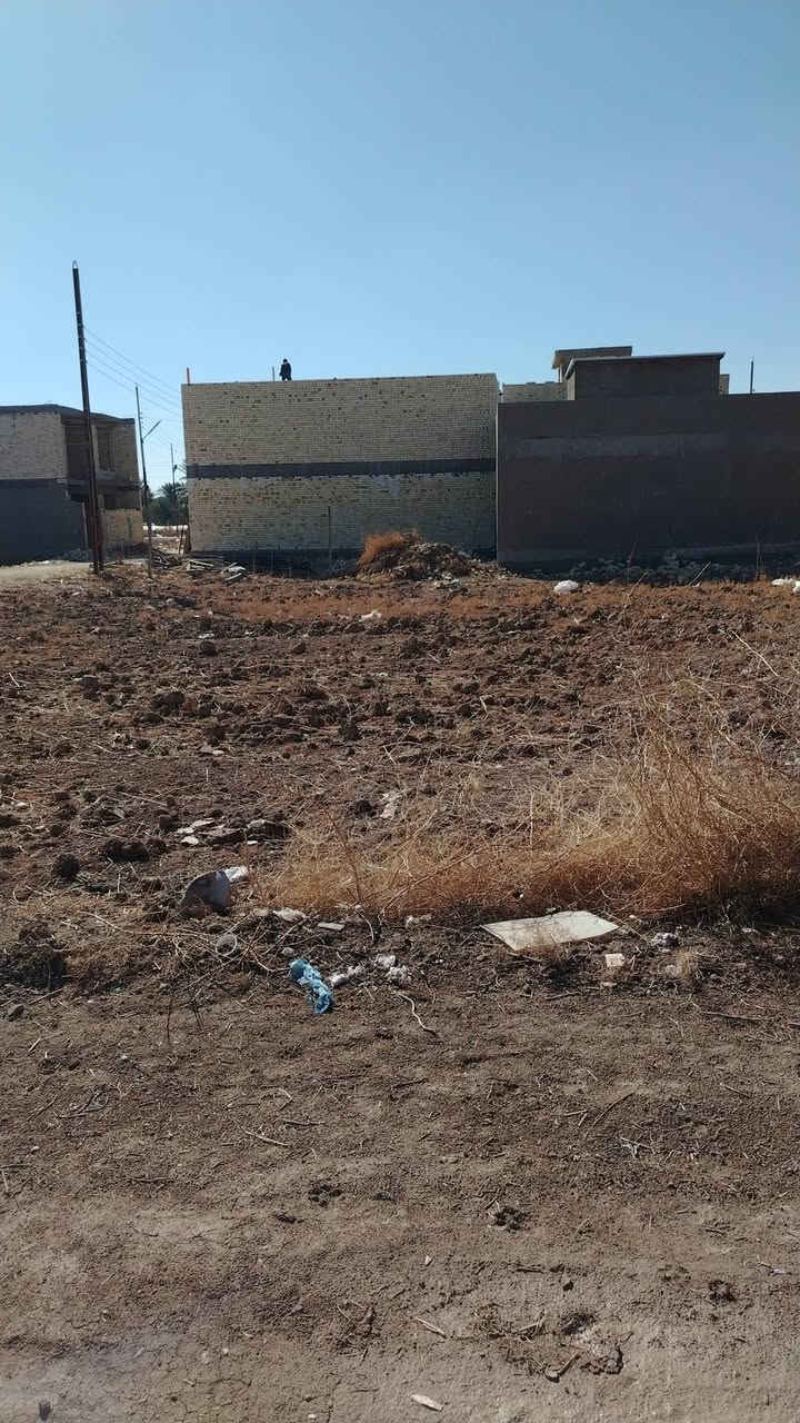 سلام عليكم قطعه ارض وجه ١٥ نزال ٣٦ مساحته ٥٤٠ متر مي كهرباء تبليط عن قريب الي يريده كله ابيع ولي يريد نصهه هم ابيع موقعه بمجمع البيت المميز استفسار أكثر خاص او تصال
***********
