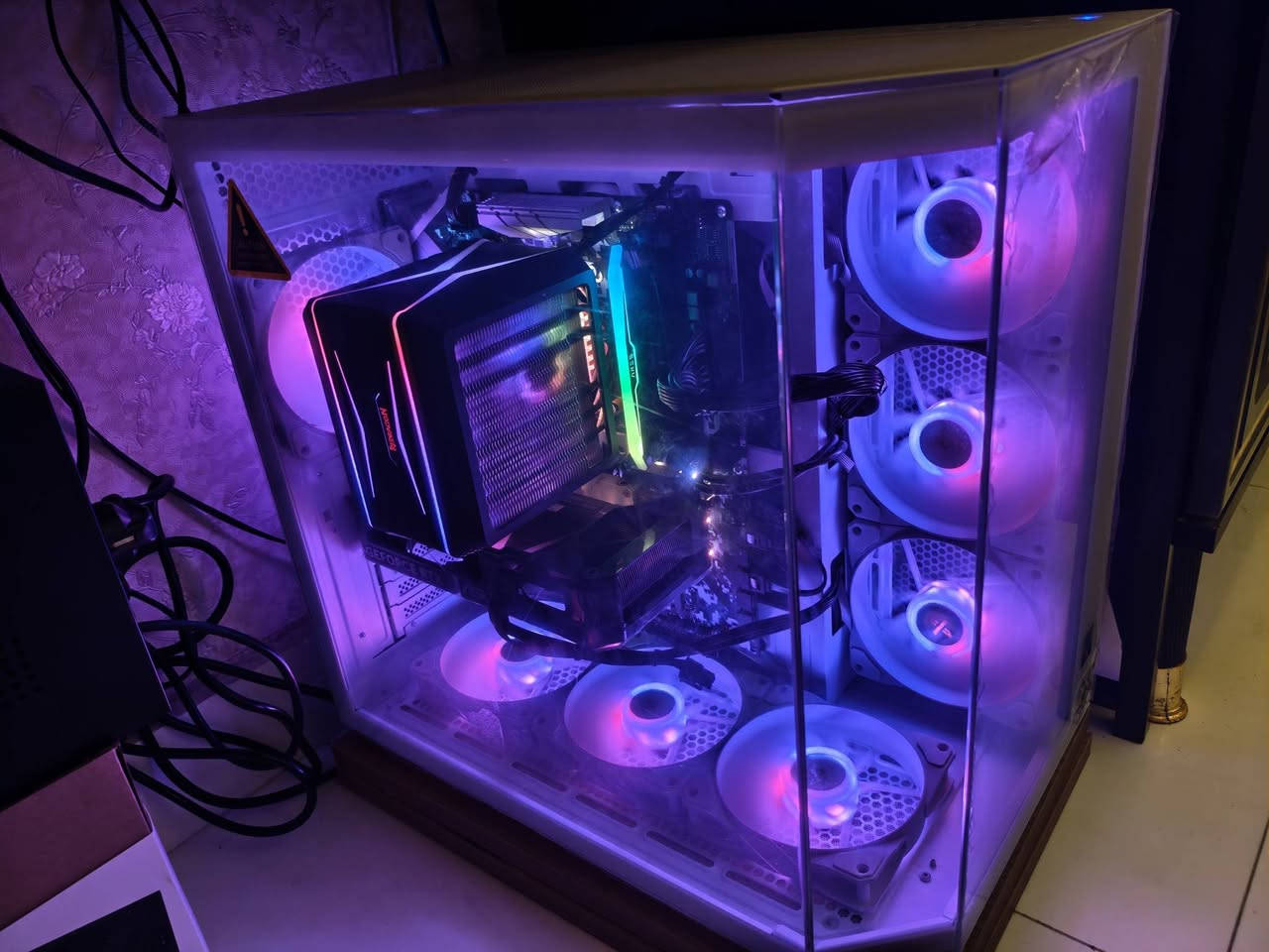 ب
تجميعه 5060ti 16gb  ذاكره 1 تيرا جين 4 كلش قويه و سرعه بمليون و 450 . استعمال 3 اسهر فقط و عندي توصيل 180 فريم على RE. 9 ركويرم
وتساب ***********

AMD Ryzen 7 3800X 8-Core Processor
GPU : Asus 5060ti 16gb  : 1-16gb

M.B _ ASRock . B450 pro . STEEL LEGEND

M.2 . Gen.4 1 T
256 +

 RAM . Leexar 1×16 . DDR4 3200

مبرد غازي كبير  Redragon Hodur CC-2188 ARGB

Power Supply . B.P.750 REFORMATION

 Case : Lian Li 11 Dynamic Mini
