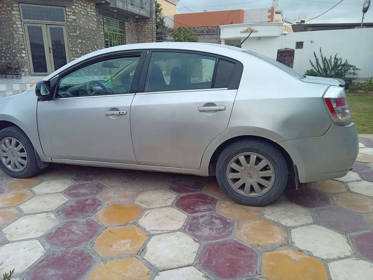 سنترا ٢٠٠٧رقم بغداد سنوية لل٢٠٢٩
سيارة جاهزة وحلوة تبريد ثلج وتدفءة 
جام كهرباءيات جاهزة غرفة نظيفة أرضية جلد بطاين نظيفة كير اوتو شاشة وكامرة سنتر لوك ريمونت تشغيل واطفاء عن بعد وبصمة
سيارة جاهزة حلوة
مكان السيارة رمادي 
السعر ٦٦
***********
