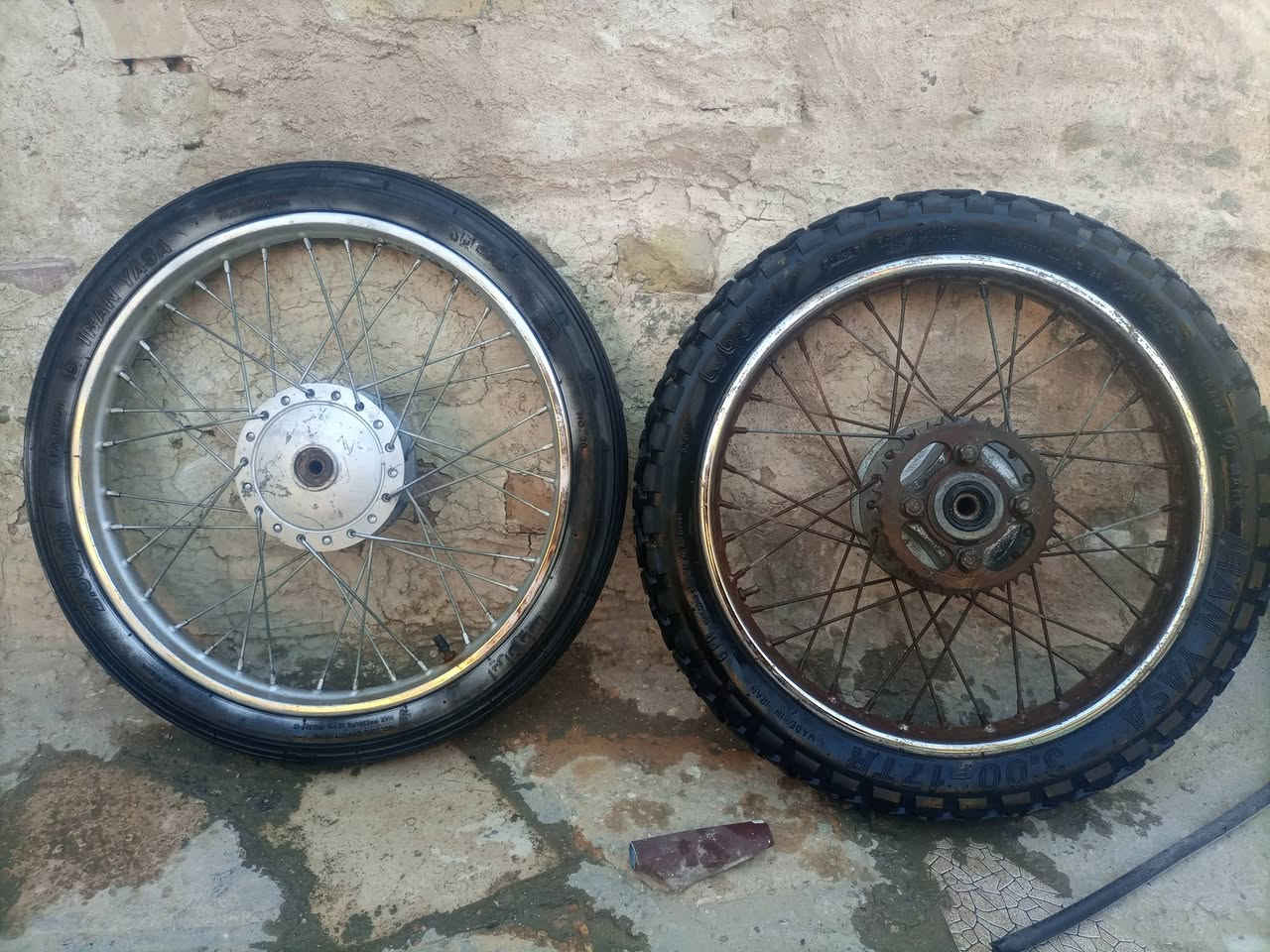 سلام عليكم تايرات اربعه كير كاملات نجف اتصل ***********
