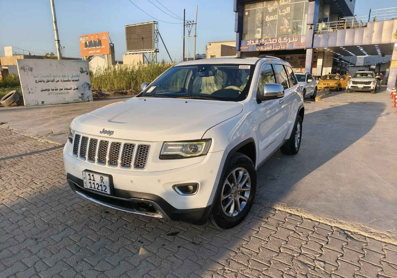 جيب لمتدد فول 1/1 جكات  موديل 2014 الجناي يعرف مواصفتها هواي اخوان للبيع فقط مكان السيارة ديالى بعقوبة الي يحب يتصل على صاحبها  ***********
