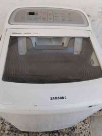 غساله فوله او تماتيك سامسونك 15 كيلو شرط شغل سعر 300 وبيها مجال  07831...