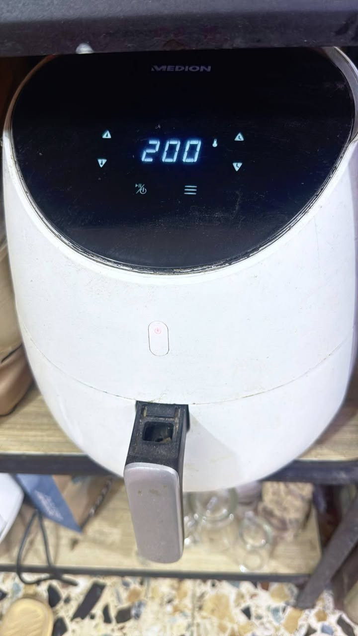 اجهزة بيت نضيفة 
--------------------
-براد ماء شغال حار بارد نضيف علفحص سعرة  70 
-مايكرويف شغال نضيف علفحص سعرة  75
-فرن شغال كلش نضيف علفحص سعرة  70
-قلاية شغالة نضيفة سعرهة 60
العنوان بغداد البنوك


**إذا كنت صاحب هذا الإعلان وتريد حذفه لأي سبب، رجاءا أرسل رسالة إلى الدعم الفني**