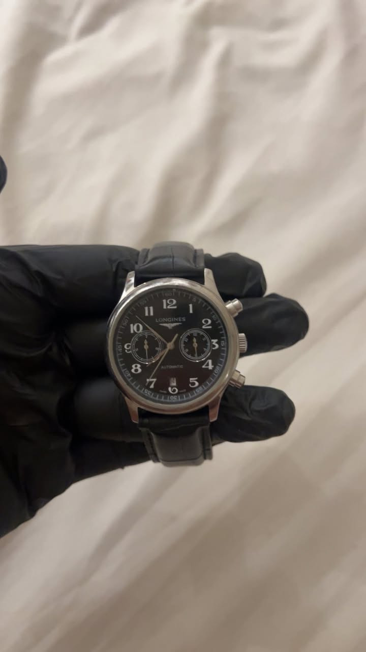 Longines AUTOMATIC
ماستر
سعرها 75 مكاني بغداد


**إذا كنت صاحب هذا الإعلان وتريد حذفه لأي سبب، رجاءا أرسل رسالة إلى الدعم الفني**