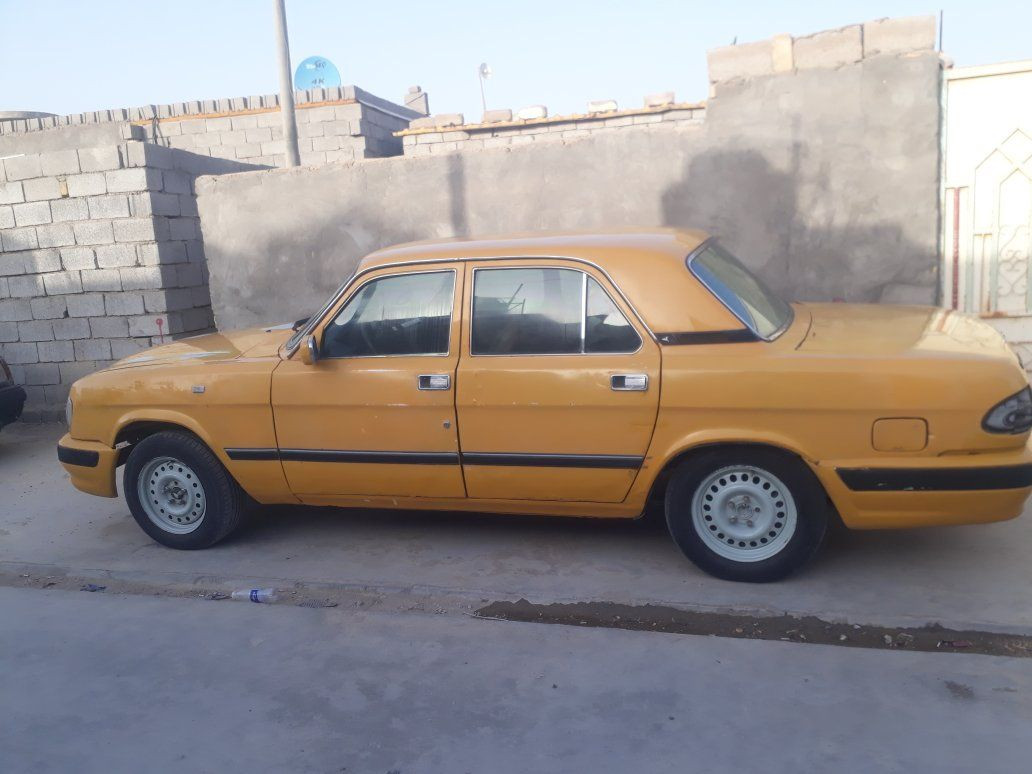 فولكة للبيع  نظيفة مابيها خياس برانكيت شحم كير جديد صارله اقل شهرين شادينه مكينه ونجي كهربائيات شغاله جام اربعه يصعد وينزل حدادية خير من الله تبريد شغال خير من الله ماسحات شغاله لايت عالي ناصي بك لايت هورن ستيرن محور مال مارك اكسن محور وياله وتواير نظاف دشبول كله شغال سيارة جاهزة ماتذب عليها فلوس كبل للشغل راعيها موجود هنا بسوق الشيوخ سعرها   ٢٢  ورقة مكاني سوق الشيوخ  رقمي                     ***********
