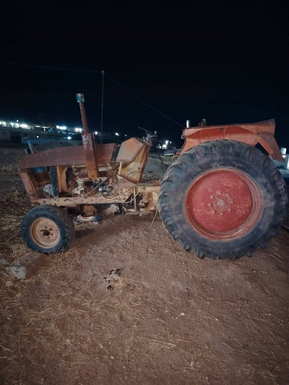 عنتر 80 بدون رقم مكفول عشاير محرك معمر جديد هودرليك شغال كامل نكره سلف مكان الموصل ***********
