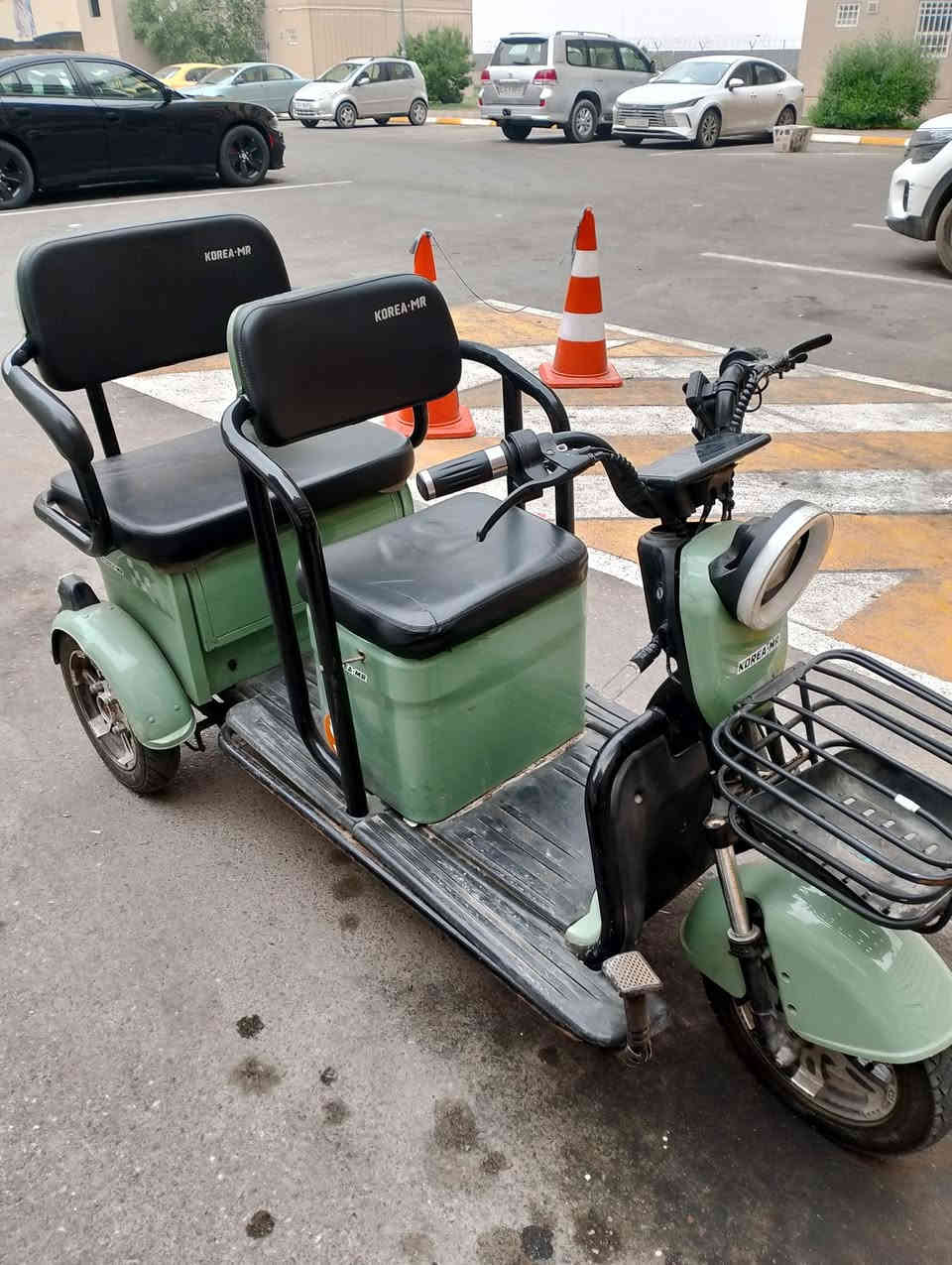 السلام عليكم دراجة شحن للبيع 
4 بطاريات هسة شادهن جدد 
يرادلها ترتيب فقطط
بطاريات ملف وعقل مكفولات 
العنوان بغداد بسماية 
السعر 750 وبيها مجال بسيط 
الرقم ***********
