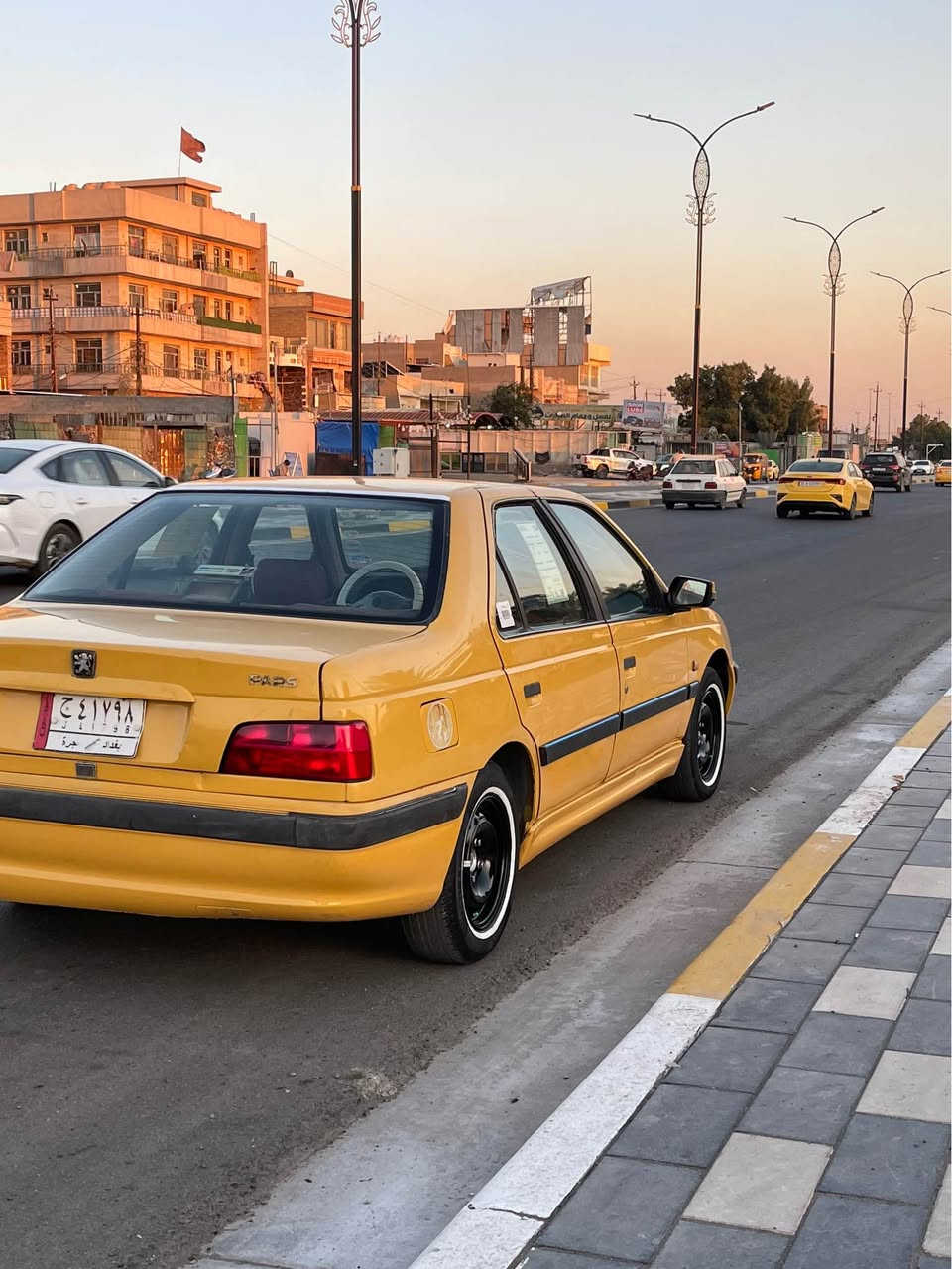 السلام عليكم عندي بيجو بارص موديل 2015 بغداد وين مكان تتحول مشروع وطني كل نقص مابيه مكينه وكير خير من الله بيه صبغ جاملغ بس هيئه غرامه مصفره شرط تحويل سعر 37 بيه مجال لطيبين مكاني البلديات وهاذه رقمي *********** بغداد, العراق
