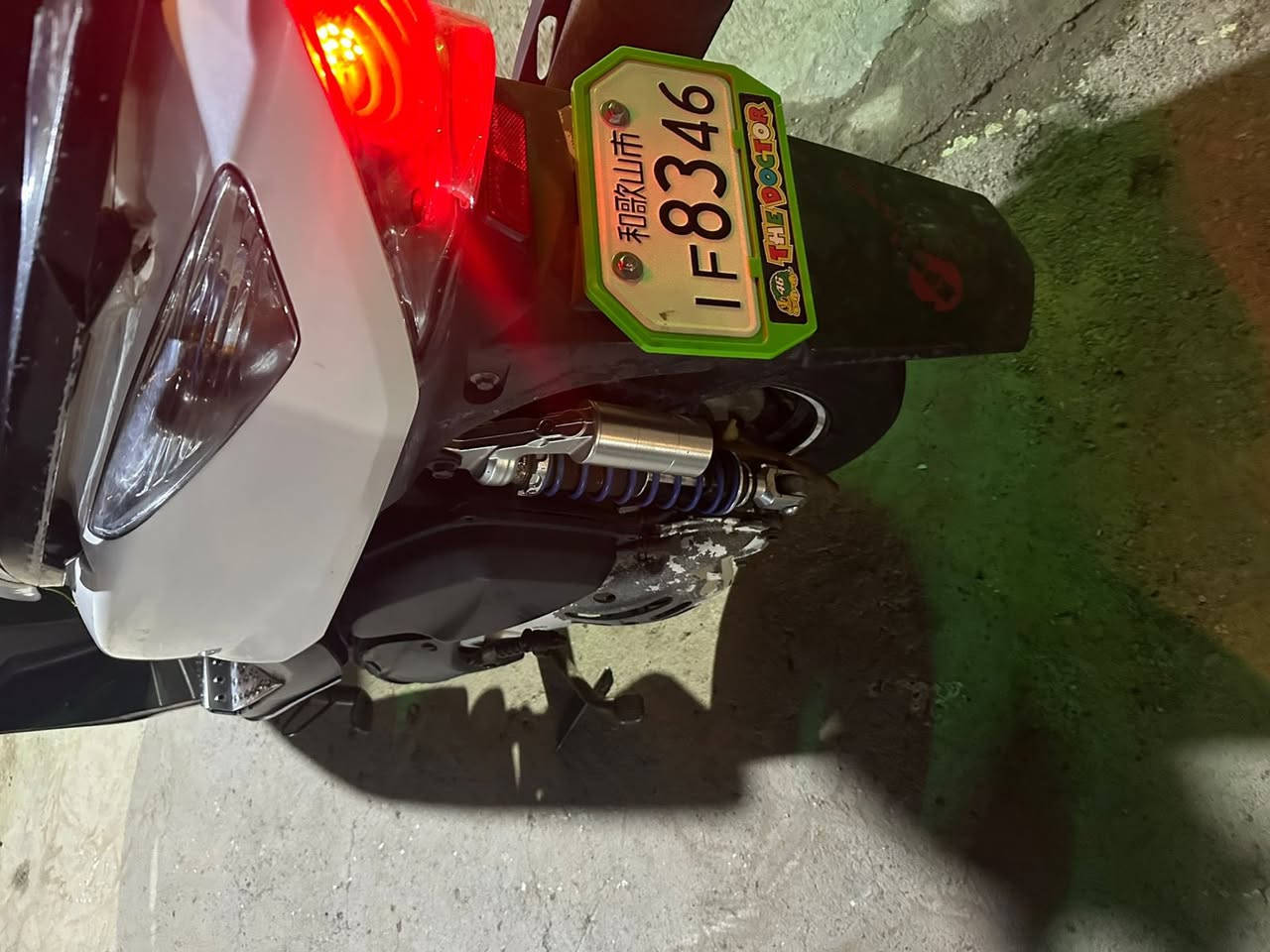 السلام عليكم
دراجة رياضي نوع ثعلب 
تزويد ابلادي 
بوشة 58
اكلجات رياضي 
دراجة ما مفتوح 
مكان بغداد شعلة
سعر 900 وبيهة مجال للطيبين 
رقم ***********
